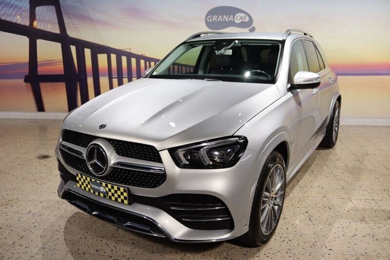Cinza Usado 2021 Mercedes GLE300 SUV | € 67.950 - Imagem 1/4
