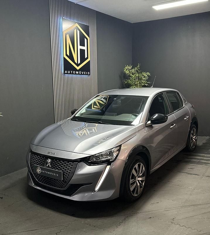 Cinza Usado 2022 Peugeot e-208 Active Citadino | € 14.250 (Bom preço) - Imagem 1/4