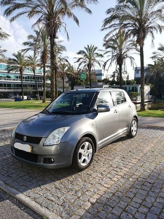 Usado 2005 Suzuki Swift Sedan | € 4.500 (Preço justo) - Imagem 1/4