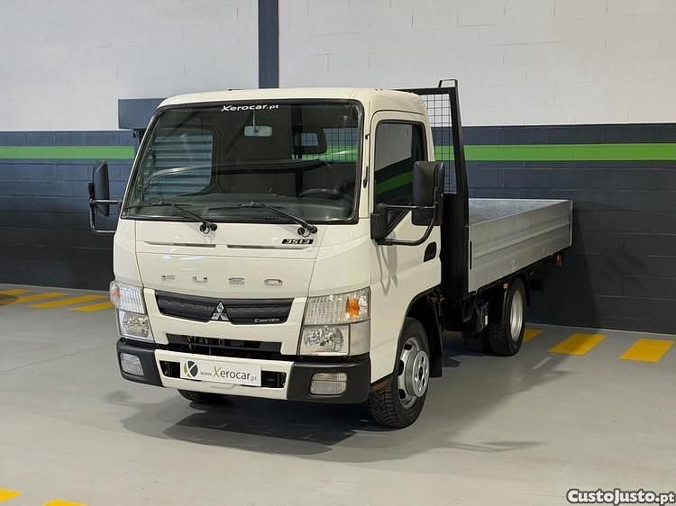 Branco Usado 2018 Mitsubishi Canter | € 16.500 - Imagem 1/1