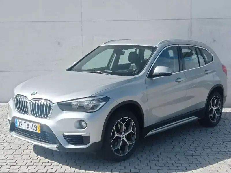 Cinzento Usado 2017 BMW X1 xLine SUV | € 23.990 (Preço elevado) - Imagem 1/4