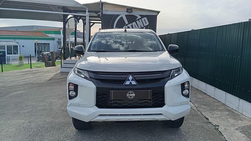 Branco Usado 2021 Mitsubishi L200 Invite Pickup | € 30.900 (Preço justo) - Imagem 1/4