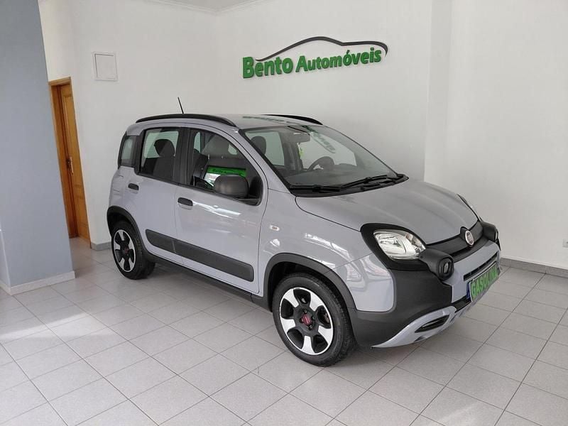 Usado Fiat Panda 70 HP (51 kW) 2020 Cinzento Citadino