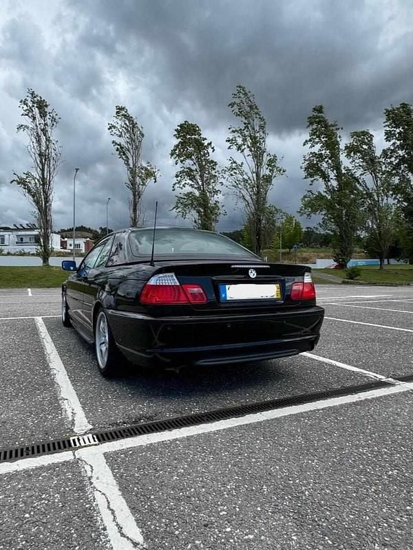 Preto Usado 2004 BMW 318 Cabriolet Cabrios | € 16.000 - Imagem 1/4