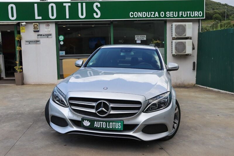 Cinza Usado 2017 Mercedes C300 Avantgarde Sedan | € 23.970 (Bom preço) - Imagem 1/4