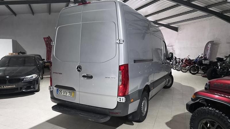 Usado Mercedes Sprinter 163 HP (119 kW) 2018 Cinzento Van