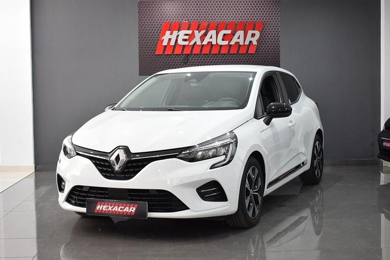 Branco Usado 2023 Renault Clio V Evolution | € 15.350 (Bom preço) - Imagem 1/4