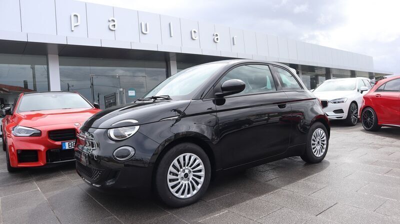 Preto Novo 2025 Fiat 500e Citadino | € 26.900 (Preço justo) - Imagem 1/4
