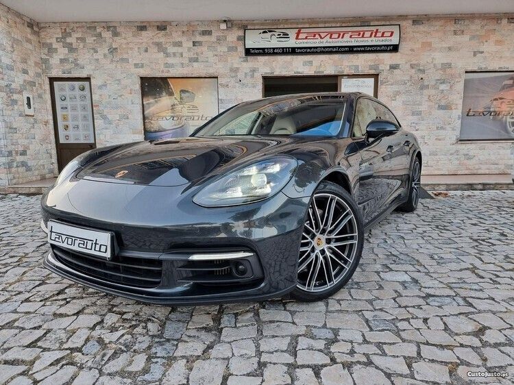 Cinza Usado 2018 Porsche Panamera S E-Hybrid Sport Turismo Sedan | € 84.990 - Imagem 1/1