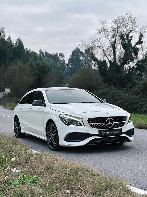 Usado Mercedes CLA220 Shooting Brake 177 HP (130 kW) 2016 Branco Carrinha