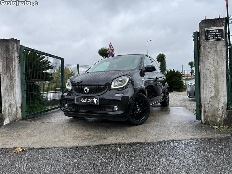 Preto Usado 2018 Smart ForFour Prime Citadino | € 13.940 (Preço justo) - Imagem 1/1