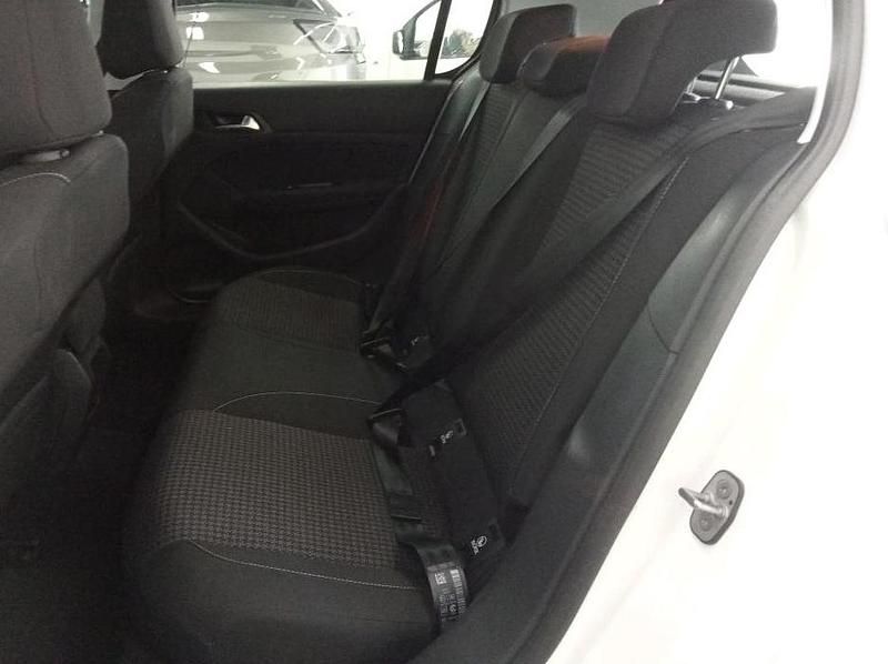 Usado Peugeot 308 Business-Line 102 HP (75 kW) 2019 Branco