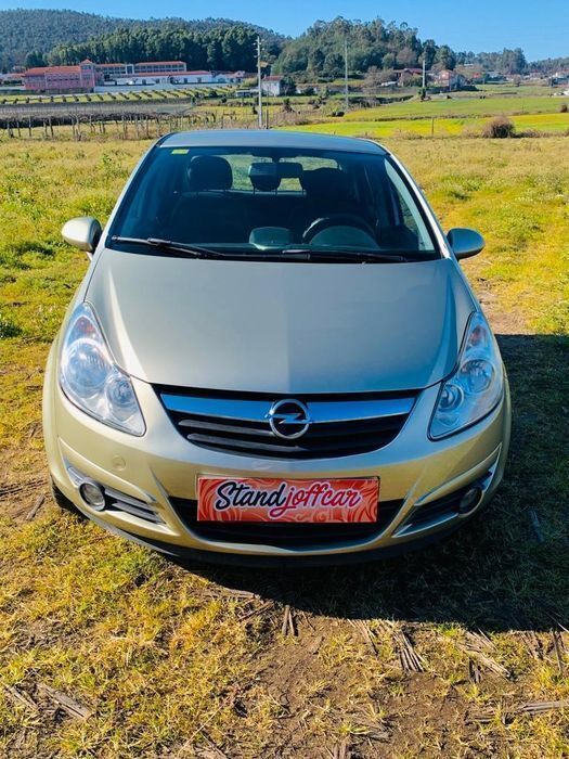 Usado 2009 Opel Corsa Sedan | € 6.500 (Preço elevado) - Imagem 1/4