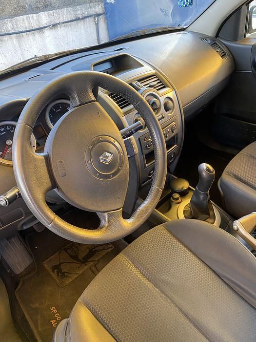 Usado 2005 Renault Mégane II Sedan | € 1.000 (Super Preço) - Imagem 1/4