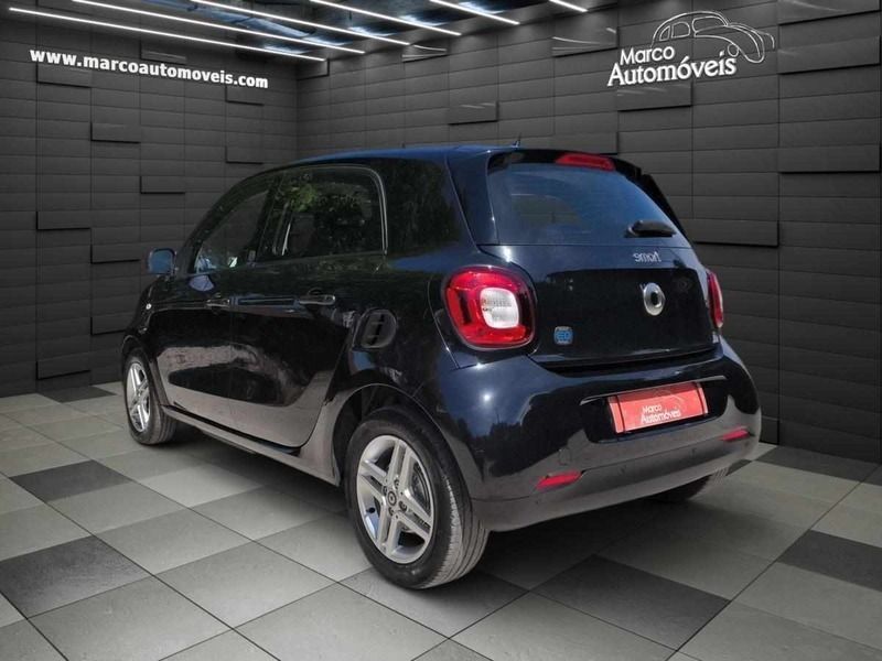 Usado Smart ForFour Electric Drive Passion 60 kW (82 HP) 2020 Preto Citadino
