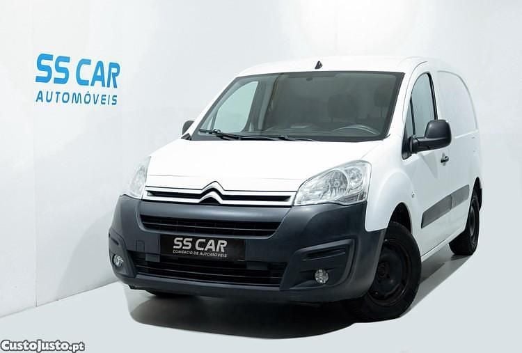 Branco Usado 2018 Citroën Berlingo Feel Monovolume | € 8.990 (Super Preço) - Imagem 1/1