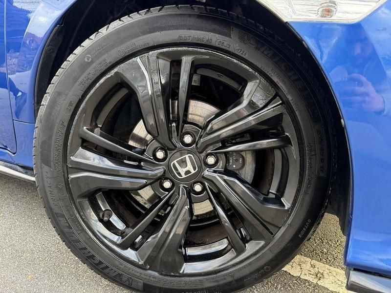 Usado Honda Civic Dynamic 126 HP (92 kW) 2020 Azul Sedan