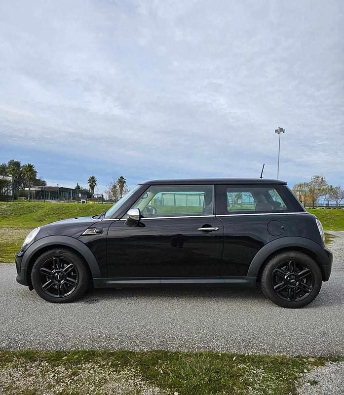 Usado Mini ONE 90 HP (66 kW) 2014 Preto Citadino
