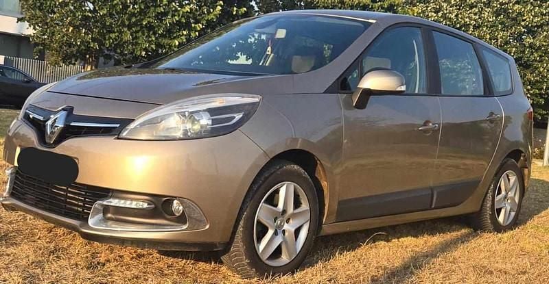 Outra Usado 2014 Renault Scénic III Monovolume | € 7.500 (Super Preço) - Imagem 1/4