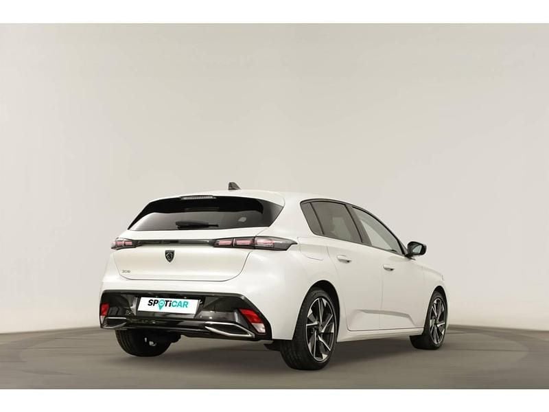 Usado Peugeot 308 Allure 130 HP (95 kW) 2023 Branco Sedan