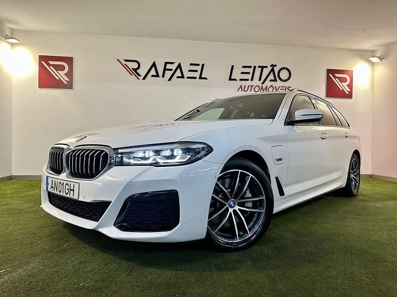 Branco Usado 2022 BMW 520 Carrinha | € 35.500 - Imagem 1/4