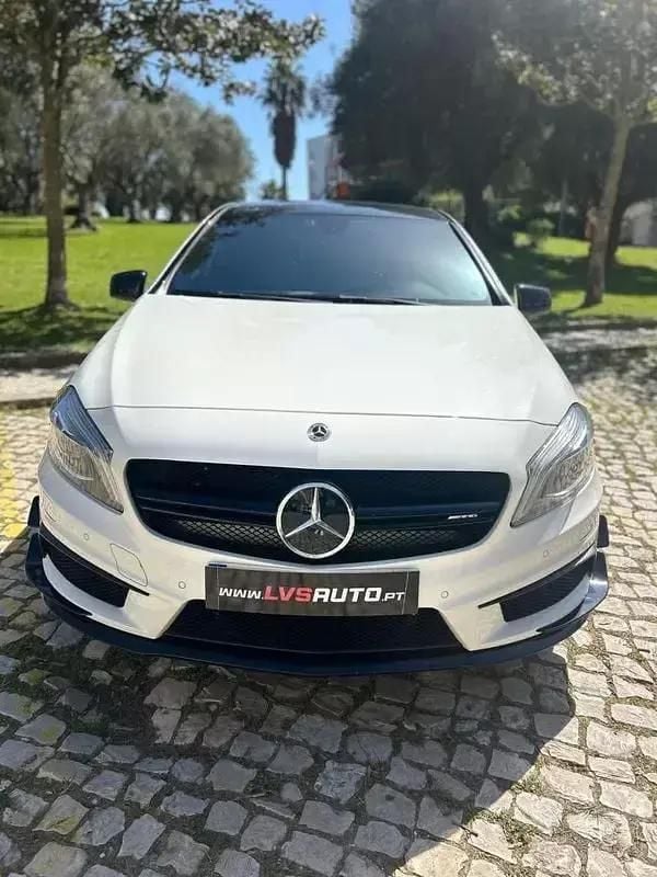 Branco Usado 2014 Mercedes A45 AMG AMG Citadino | € 22.000 (Preço justo) - Imagem 1/4