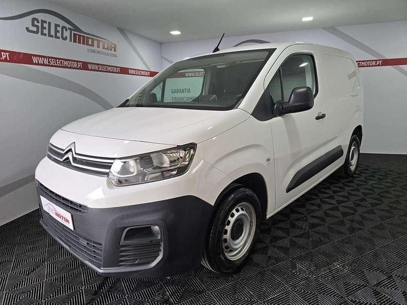 Branco Usado 2020 Citroën Berlingo Monovolume | € 12.750 (Preço justo) - Imagem 1/4