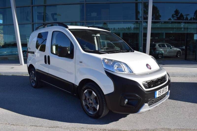 Branco Usado 2019 Fiat Fiorino Monovolume | € 11.900 (Preço justo) - Imagem 1/4