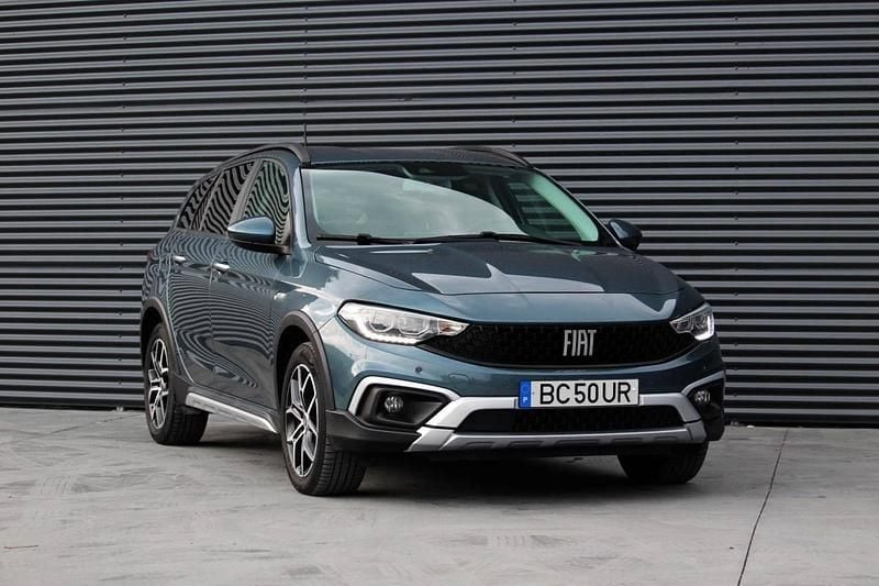 Usado Fiat Tipo Cross 101 HP (74 kW) 2023 Azul Carrinha