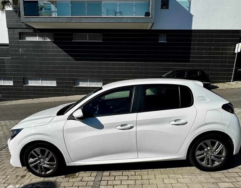 Branco Usado 2020 Peugeot 208 Citadino | € 12.500 (Bom preço) - Imagem 1/4