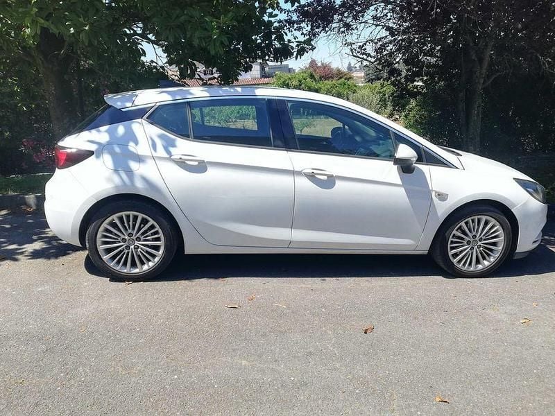 Usado 2017 Opel Astra Sedan | € 8.500 (Preço justo) - Imagem 1/4