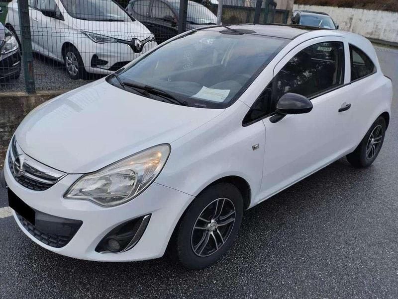 Branco Usado 2011 Opel Corsa Citadino | € 5.900 (Preço justo) - Imagem 1/4