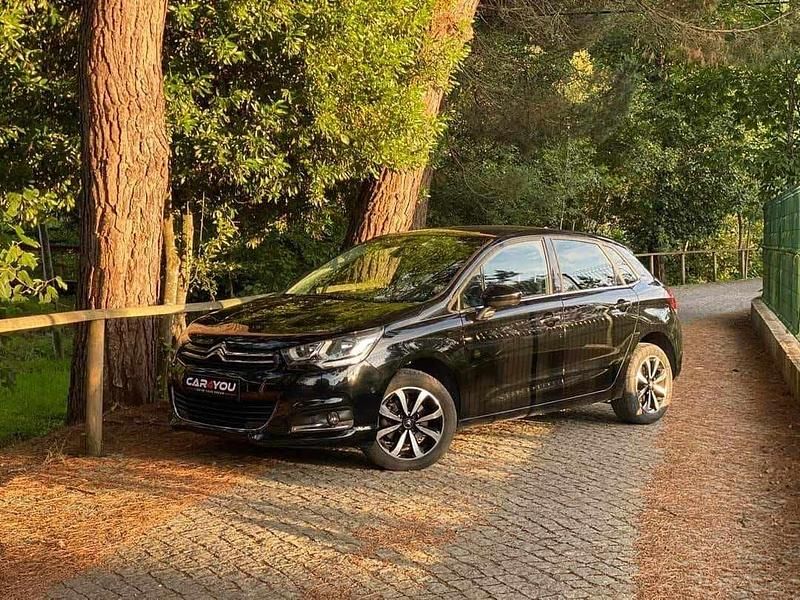 Preto Usado 2018 Citroën C4 Feel | € 13.990 (Preço justo) - Imagem 1/4