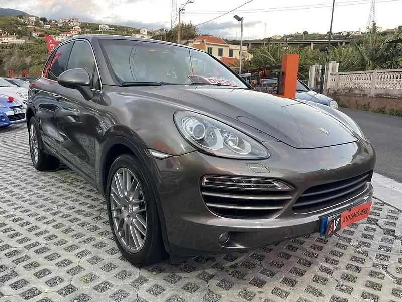 Usado Porsche Cayenne 240 HP (176 kW) 2011 Cinza SUV