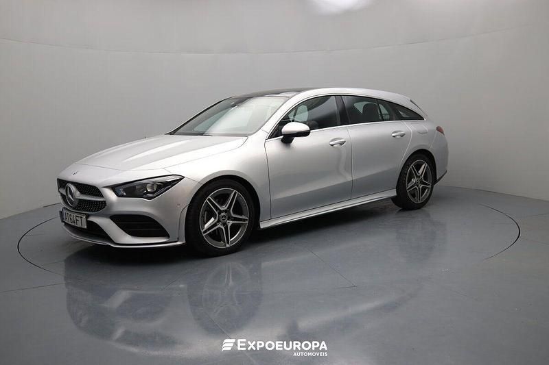 Cinzento Usado 2022 Mercedes 180 Sedan | € 36.190 (Preço justo) - Imagem 1/4