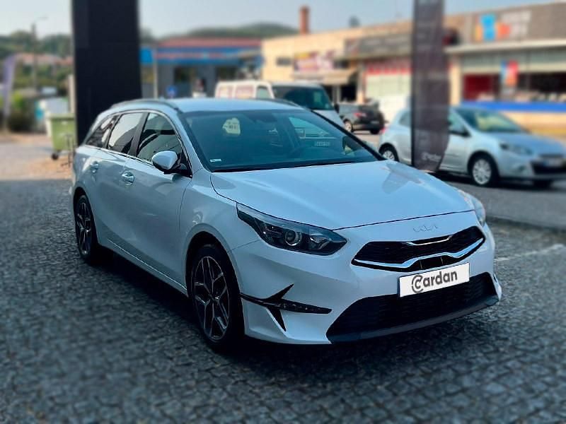 Usado Kia Ceed Sportswagon 120 HP (88 kW) 2024 Branco Carrinha