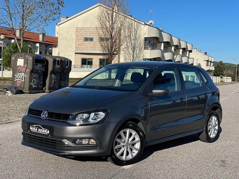 Usado VW Polo LOUNGE 90 HP (66 kW) 2015 Cinza Citadino