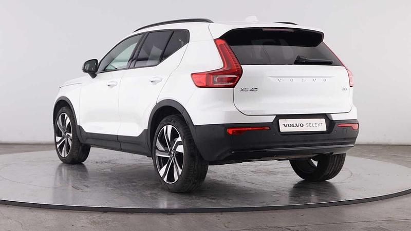 Usado Volvo XC40 163 HP (119 kW) 2025 Branco SUV