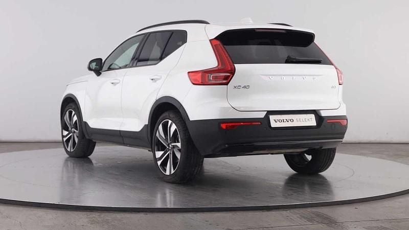 Usado Volvo XC40 163 HP (119 kW) 2025 Branco SUV