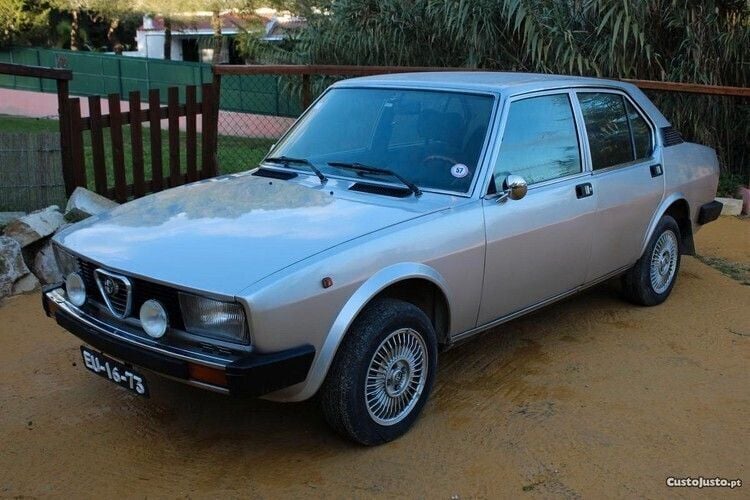 Cinza Usado 1980 Alfa Romeo Alfetta Sedan | € 16.500 - Imagem 1/1