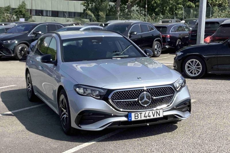 Prateado Novo 2025 Mercedes E300 Carrinha | € 71.800 (Preço justo) - Imagem 1/4