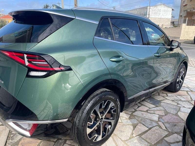 Usado Kia Sportage 210 HP (154 kW) 2024 Verde SUV