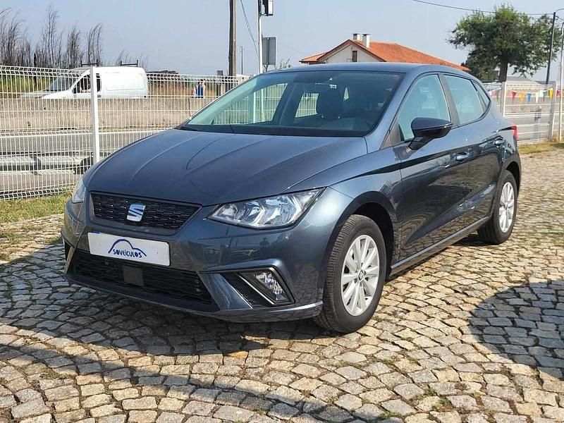 Azul Usado 2022 Seat Ibiza | € 13.950 (Preço justo) - Imagem 1/4