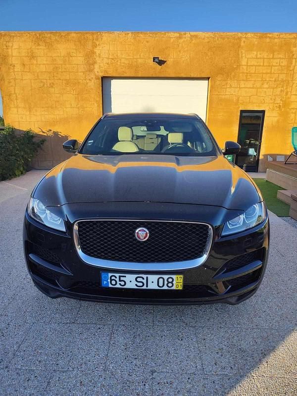 Usado Jaguar F-Pace 179 HP (131 kW) 2017 Preto SUV