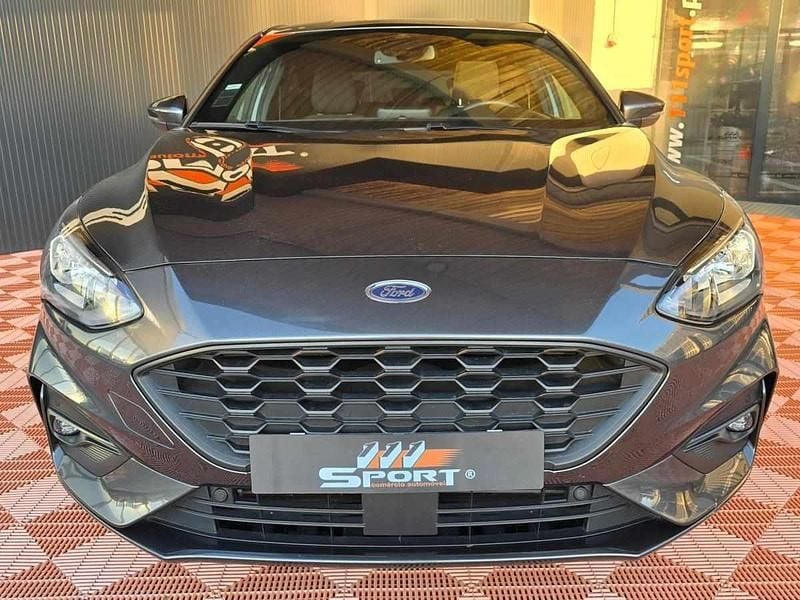 Usado Ford Focus 125 HP (91 kW) 2021 Cinzento