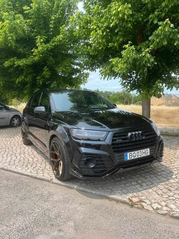 Preto Usado 2017 Audi Q7 SUV | € 47.500 - Imagem 1/4