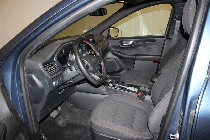 Azul Usado 2022 Ford Kuga ST-Line SUV | € 21.900 (Super Preço) - Imagem 1/1