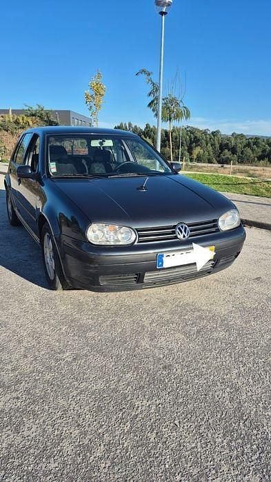 Usado 2000 VW Golf IV Sedan | € 2.250 (Preço justo) - Imagem 1/4