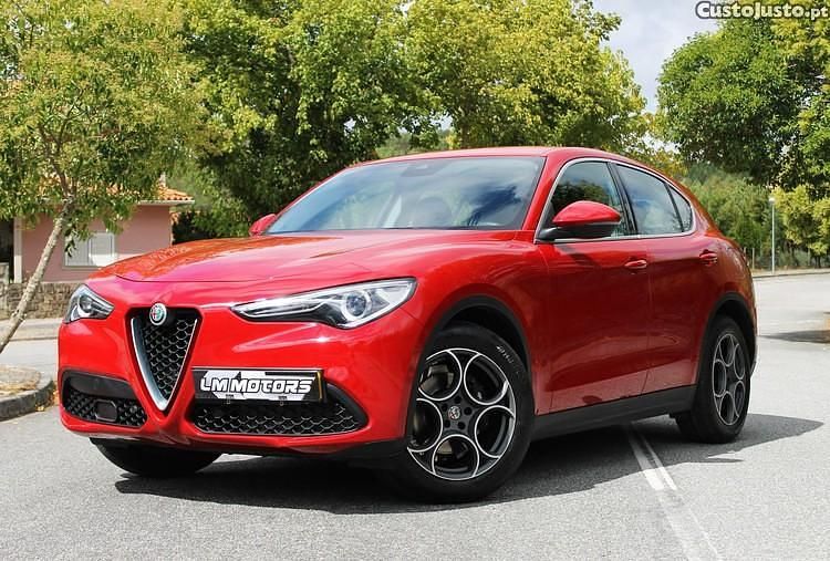 Vermelho Usado 2018 Alfa Romeo Stelvio Super SUV | € 31.900 (Caro) - Imagem 1/1
