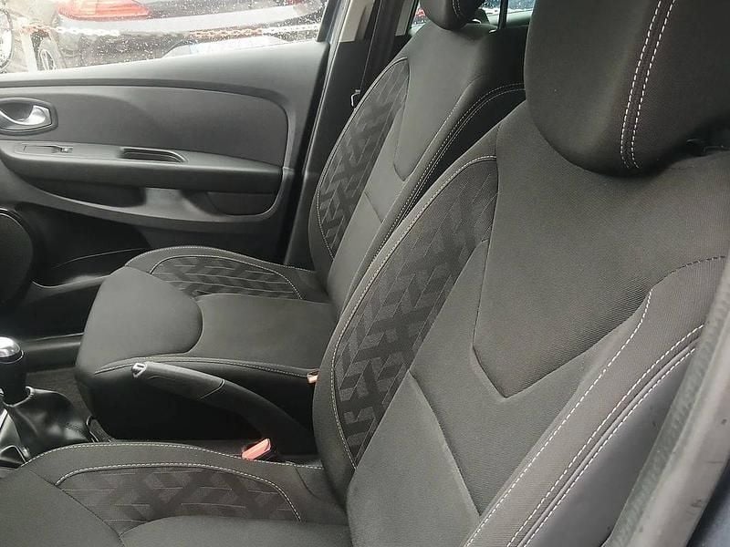 Cinza Usado 2019 Renault Clio IV LIMITED | € 11.750 (Preço justo) - Imagem 1/4